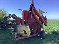 Farmhand 835 Grinder Mixer 