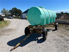 Snyder Poly 1000-Gallon Tank On Cart 