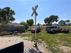 Railroad Crossing Sign & Pole 