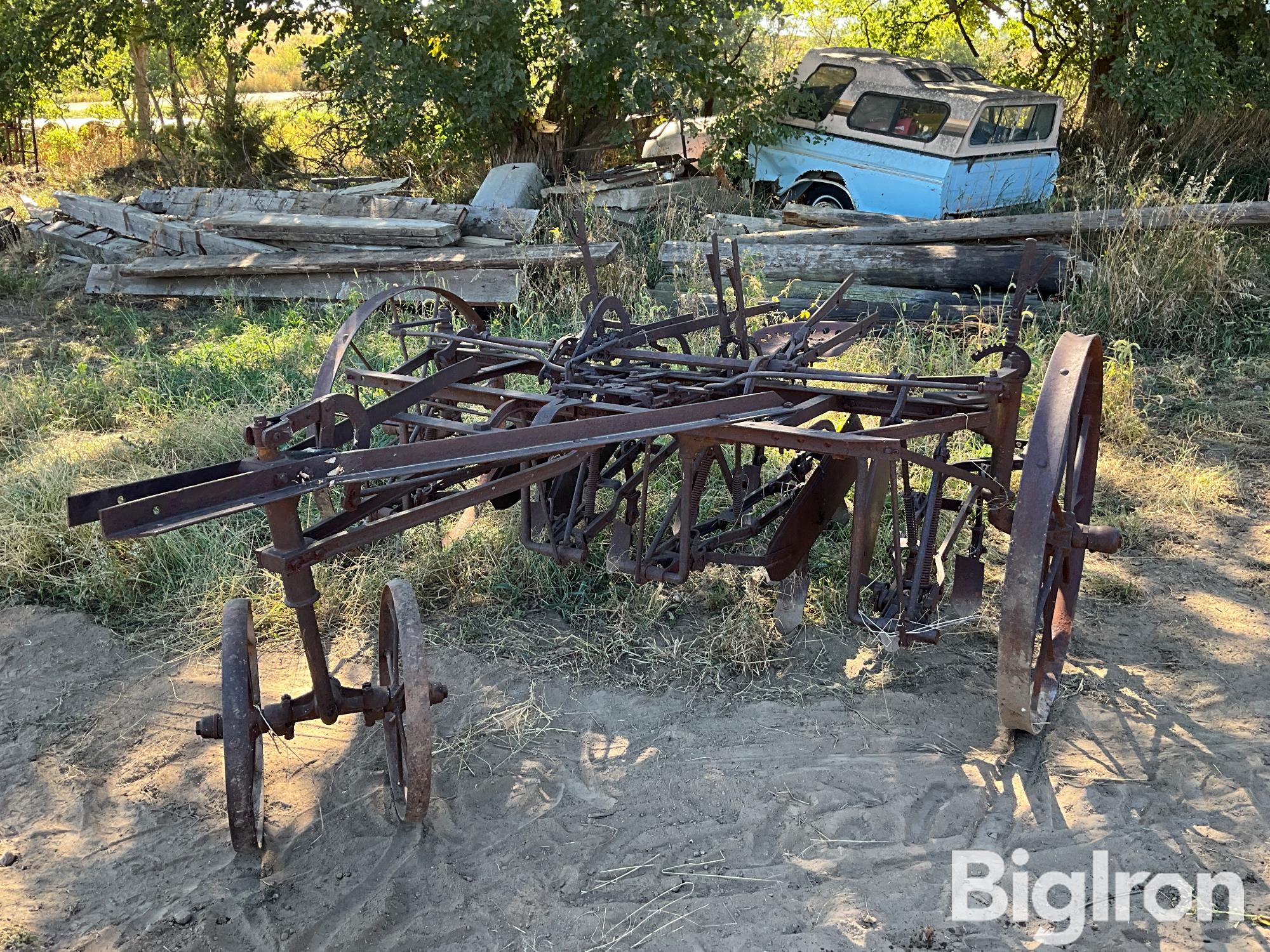 John Deere Field Cultivator 