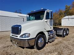 2013 Freightliner Columbia 120 (Glider Kit) T/A Day Cab Truck Tractor 