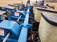 items/bc33ea479796ed119ac400155d423b69/kinze2000611interplantplanter-2_b3604e74634f4f6b86368194fd75124a.jpg