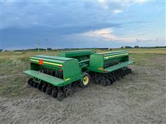 items/bc362cbc1648ef11b4ad0022488ff517/johndeere45535drill_52a6e537f1c34efaa7b00c0474712486.jpg