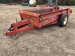 International 540 Manure Spreader 