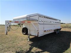 2011 Donahue SS-724-4N T/A Livestock Trailer 