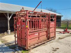 Linn H-D Squeeze Chute W/ Palpatation Cage 