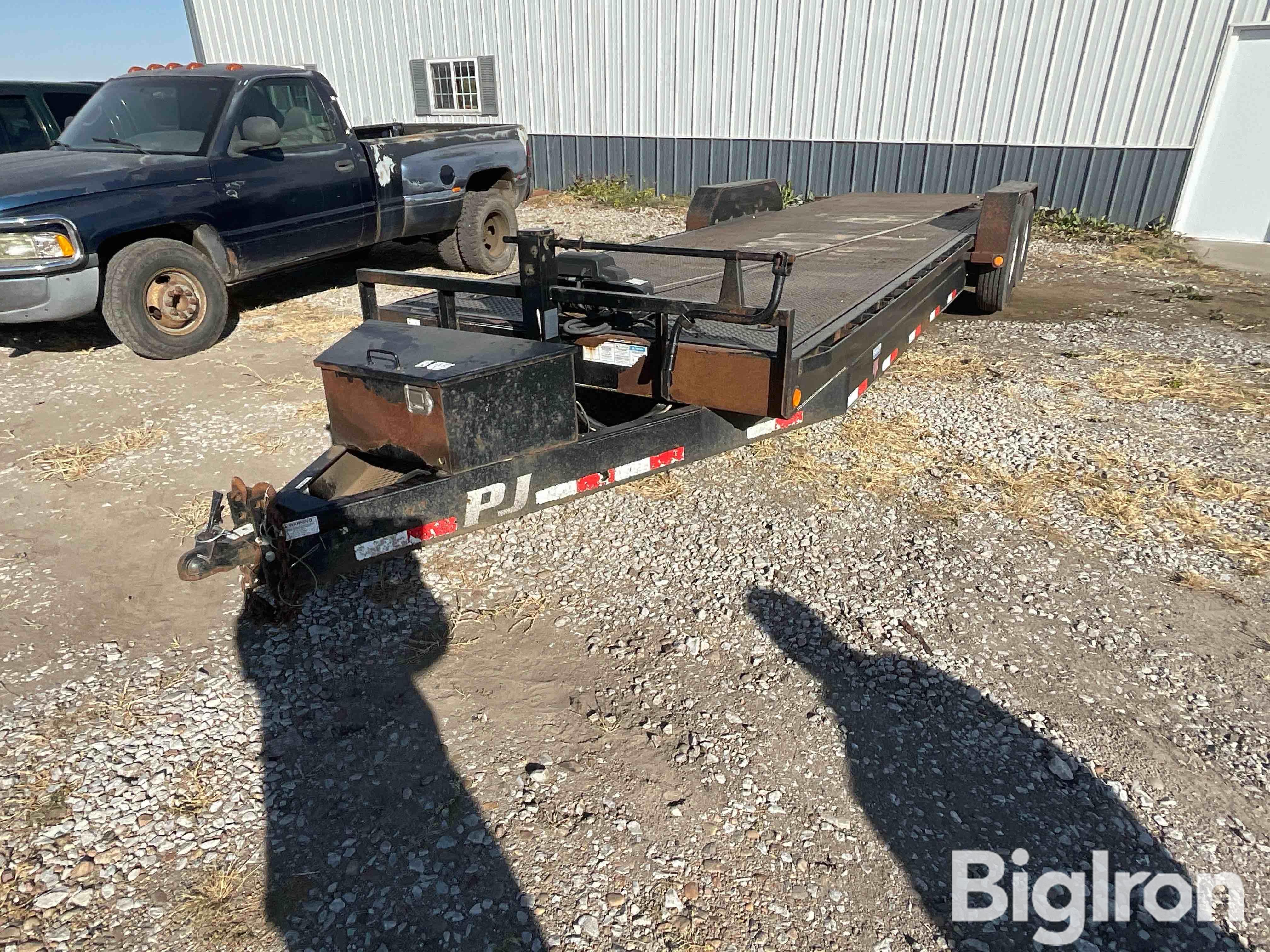 2014 PJ 24’ T/A Tilt Flatbed Trailer 