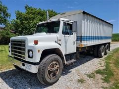 1981 International 1854 S-Series T/A Grain Truck 