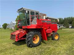 1982 Massey Ferguson 850 2WD Combine 