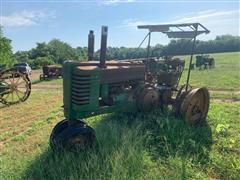 1951 John Deere G 2WD Tractor 