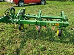 items/bdc91d01cfc74d13ac5fe8f38e2032e8/johndeere725cultivator-3_06ebdd623c7c4c07ac9a131a68d5b21e.jpg