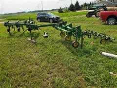 John Deere 725 Cultivator 