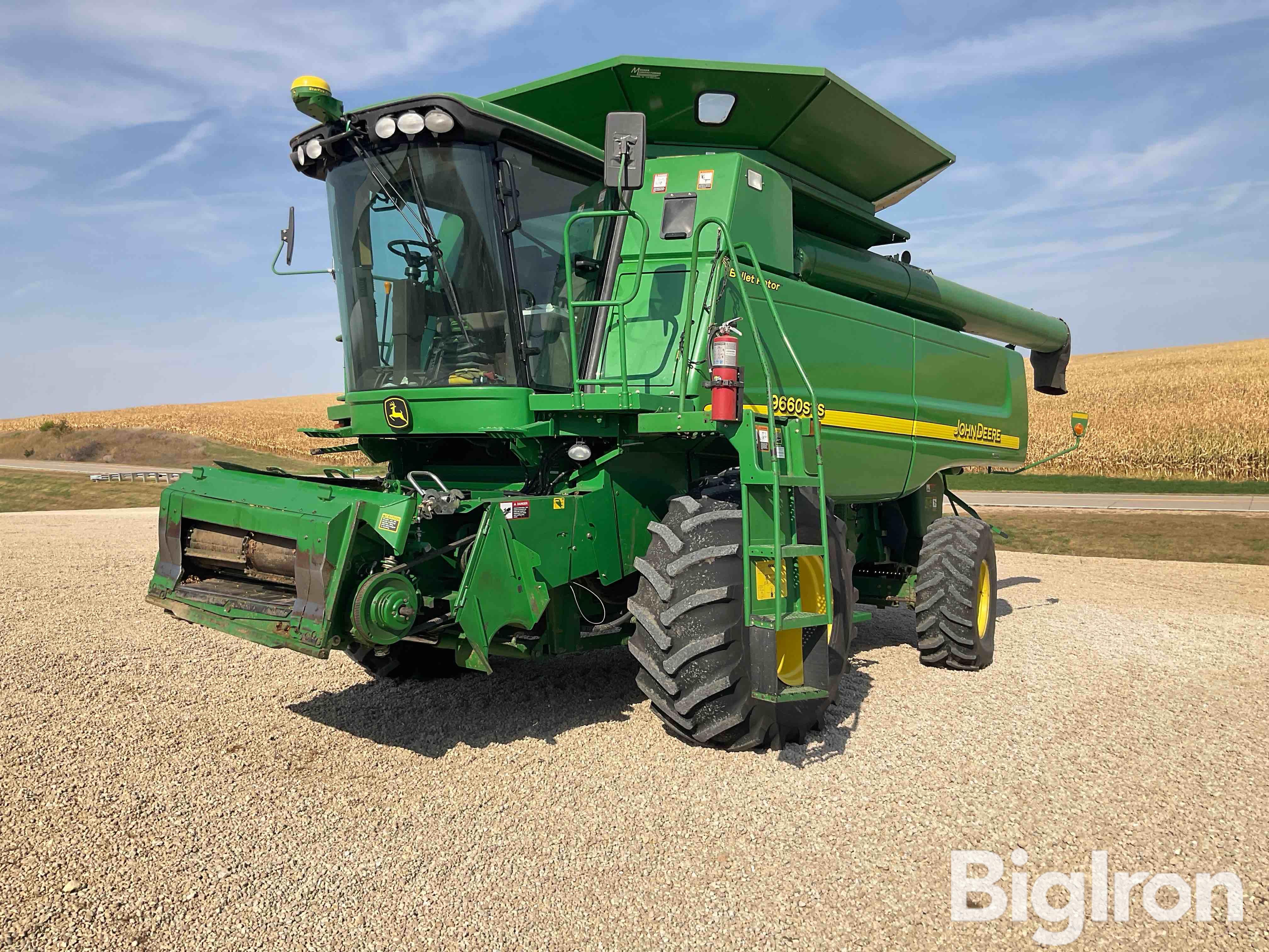 John Deere 9660 STS Combine 