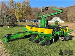 John Deere MaxEmerge Plus 1760 12R30" Planter 