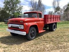 1960 GMC 4000 S/A Grain Truck 