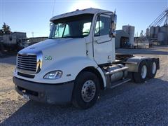 2005 Freightliner Columbia 112 T/A T/A Truck Tractor 