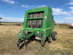 John Deere 566 Round Baler 