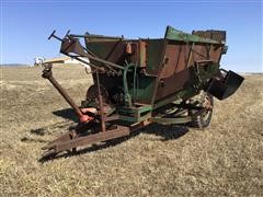 Henke Feed Wagon 