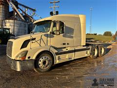 2004 Volvo VLN T/A Truck Tractor 