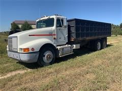 1993 International 9400 T/A Grain Truck 