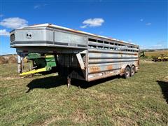 1995 Titan Classic T/A Gooseneck Livestock Trailer 