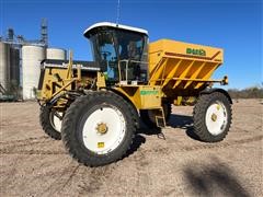 Ag-Chem RoGator 854 Self-Propelled Fertilizer Spreader 