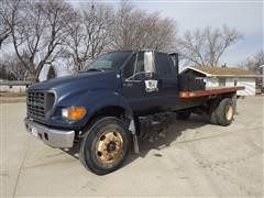 2000 Ford F750 Super Duty S/A Extended Cab Flatbed Truck 