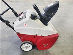 items/bfc330fb1994ed119ac40003fff92901/white31as235-790snowblower_b94e960f5a3349939e5f12842623d03e.jpg