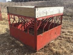 The Hay-Mizer Bale Feeder 