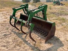 John Deere Bucket/Grapple 