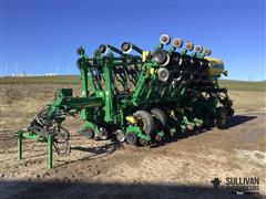 2015 John Deere 1795 MaxEmerge 5 16/31 Planter 