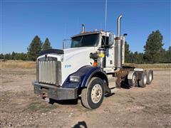 2003 Kenworth T800 Tri/A Truck Tractor 