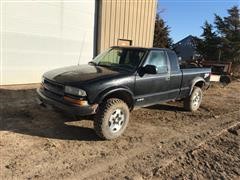 2000 Chevrolet S10 ZR-2 4X4 Pickup 