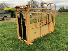 For-Most 125 Breeding Chute W/Palpation Cage 
