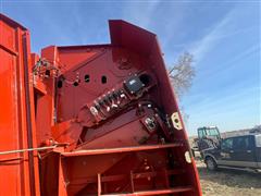 items/c0d344ca42e2ed11a81c6045bd4cc723/agco5556aroundbaler_adcfa22a49124425b23ef9e3f7d94187.jpg