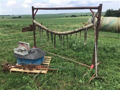 Mineral Feeder, Cattle Oiler & Cattle Equipment 