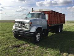 1970 GMC 9500 T/A Grain Truck 