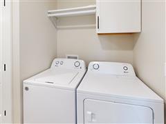 Justin-Hubbs-BigIron-Presents-2910-Aaron-Ave-Virtual-Tour-Laundry.jpg