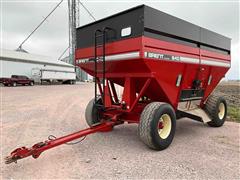 Brent 640 Gravity Wagon 