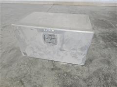 Aluminum Storage Box & Air Hose 