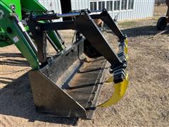 items/c1cecc8acbc8ed11a81c6045bd4b1cce/1983johndeere42502wdtractorwloader_19460ff858d143b09719c7f1f0584eaf.jpg