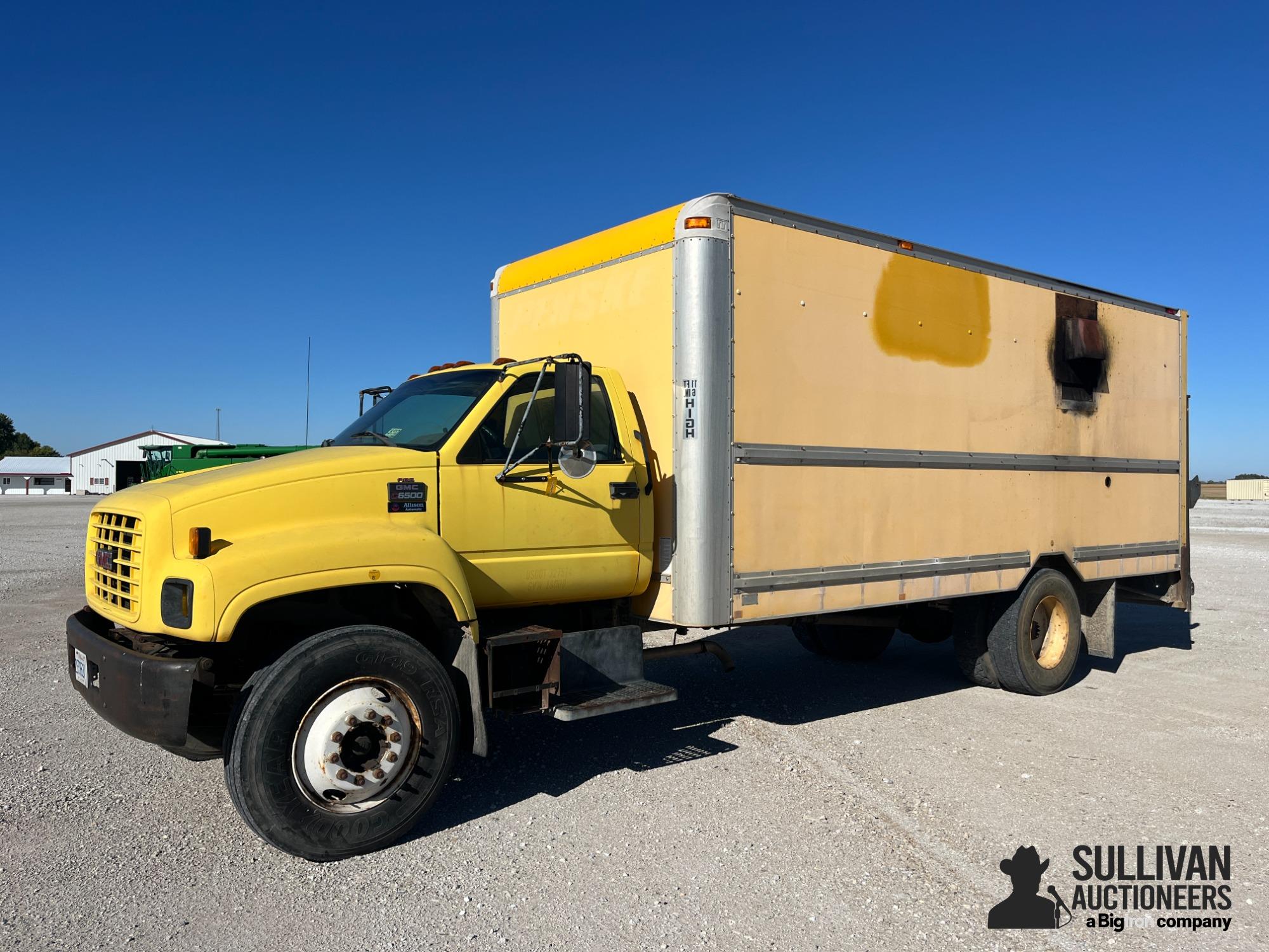 2001 GMC C6500 21' Cargo Box Truck 