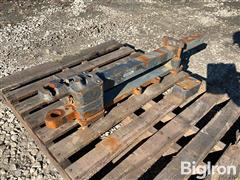 Massey Ferguson 8680 Drawbar Hitch 