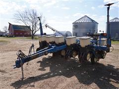 Kinze 2000 6-Row W/Interplants No-Till Planter 