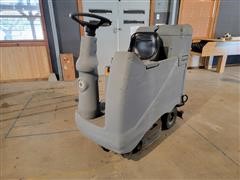 Nilfisk Advance Advenger 2810D Self-Propelled Floor Scrubber 