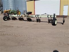 12R30 Liquid Side Dress Applicator 