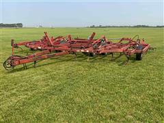 International 4600 Vibra Shank 23’ Field Cultivator 