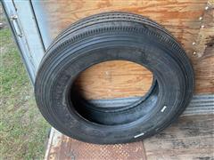 Michelin 275/80R-24.5 Truck Tire 