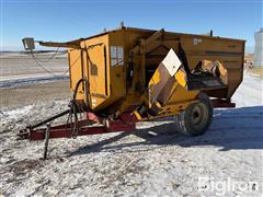 Knight 3030 Reel Auggie Feed Mixer Wagon 