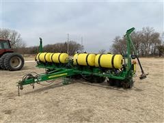 2009 John Deere 1750 MaxEmerge XP 8R30 Planter 